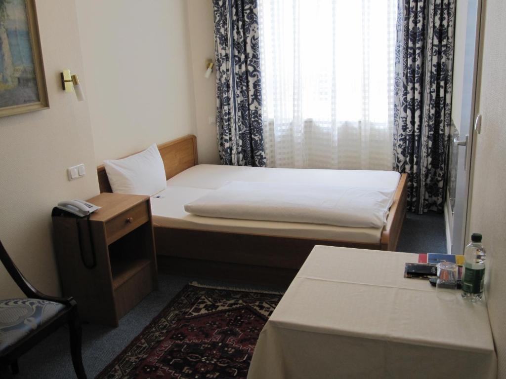Hotel Pension Fasanenhaus 베를린 객실 사진