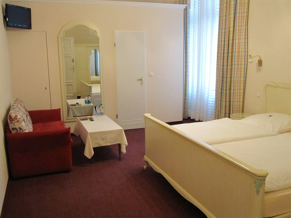 Hotel Pension Fasanenhaus 베를린 외부 사진